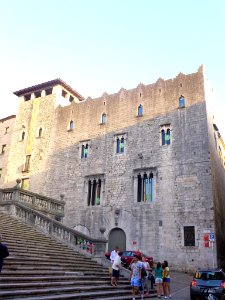 Girona - Pia Almoina 1