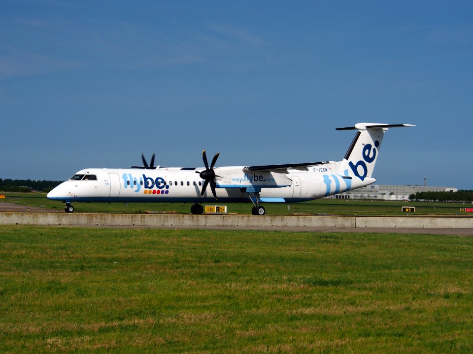 G-JECM Flybe De Havilland Canada DHC-8-402Q Dash 8 - cn 4118 1