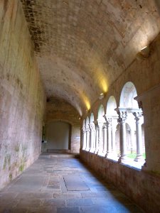 Girona - Ex Monasterio de Sant Pere de Galligants, claustro 02