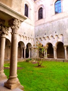 Girona - Ex Monasterio de Sant Pere de Galligants, claustro 13