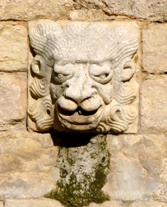 Girona - Fuente 2