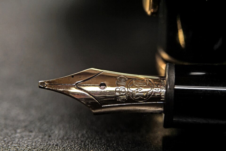 Fountain pens montblanc gold