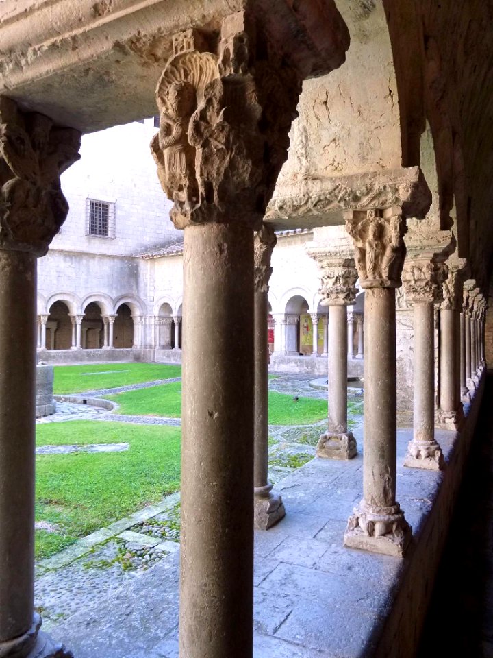 Girona - Catedral, claustro 13
