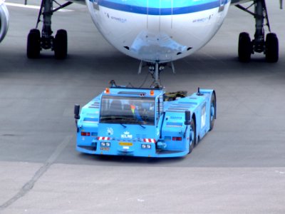 GHH Fahrzeuge Flugzeugschlepper Aircraft mover