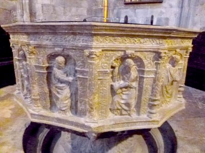 Girona - Catedral, Capilla de Sant Julià y Santa Basilissa