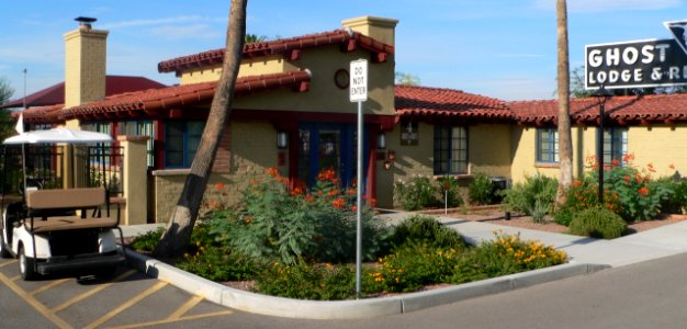Ghost Ranch Lodge (Tucson) main bldg 1