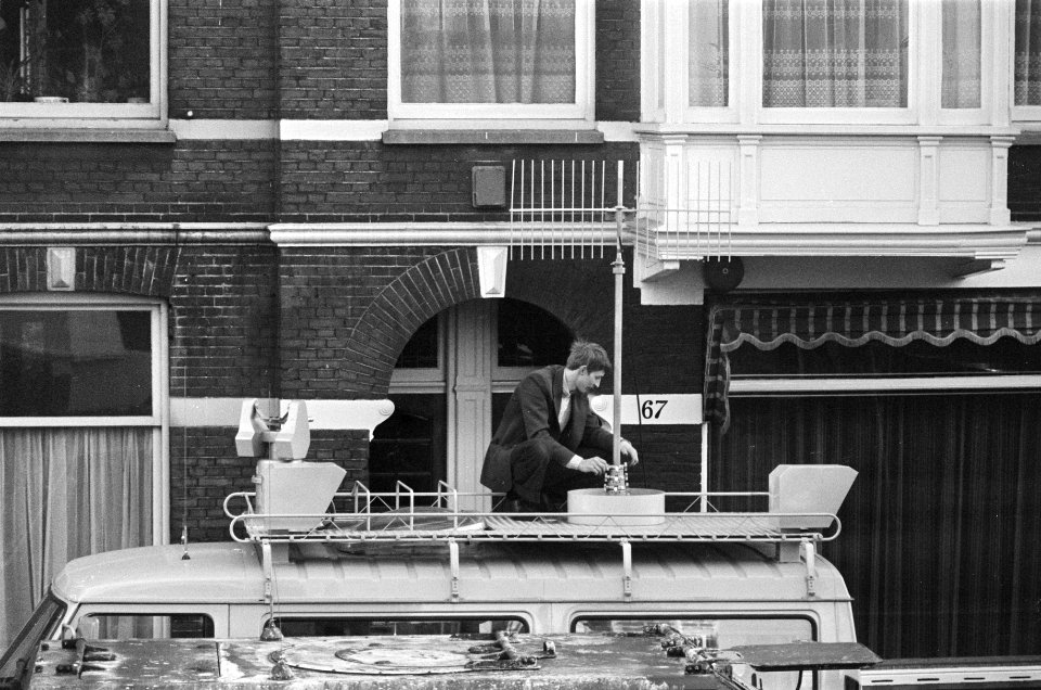 Gijzeling in Indonesisch Consulaat in Amsterdam PTT-afluisterwagen op Koninginn, Bestanddeelnr 928-3290