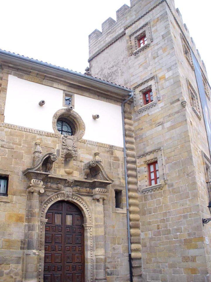 Gijon - Centro Cultural Cajastur (Colegiata de San Juan Bautista) 01