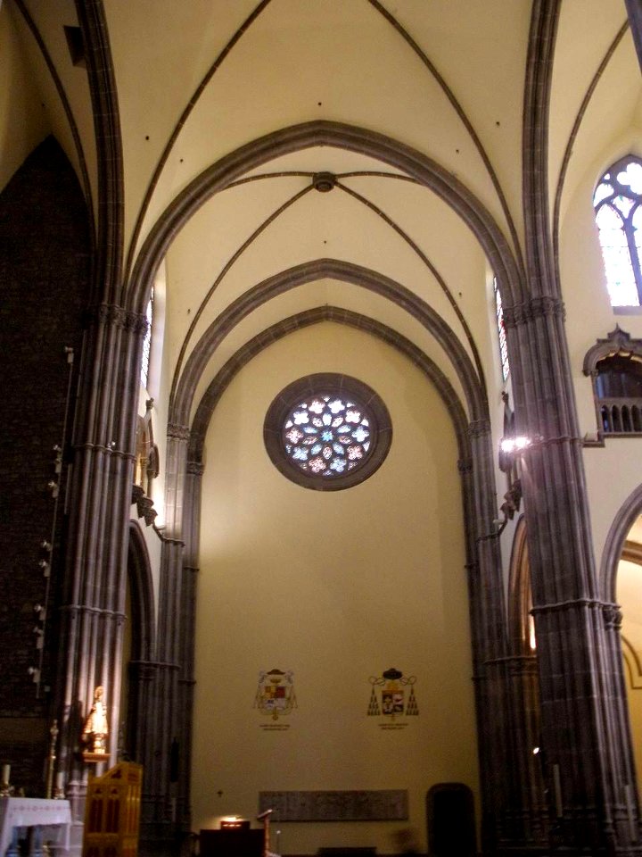 Gijon - Iglesia de San Lorenzo 08