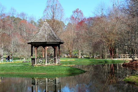 Gibbs Gardens gazebo, Feb 2017