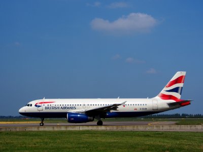 G-EUUB British Airways Airbus A320 pic3 photo