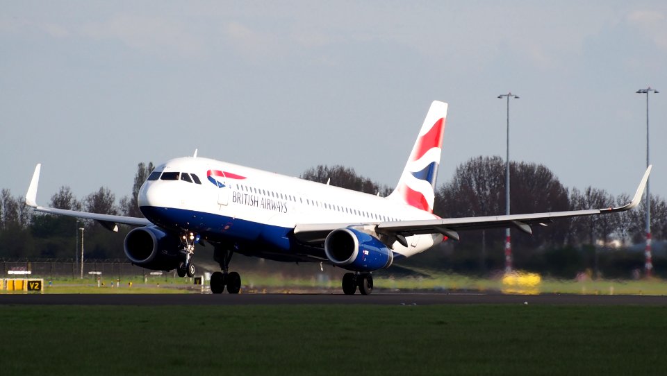 G-EUYP British Airways Airbus A320-232(WL) - cn 5784 takeoff from Polderbaan, Schiphol (AMS - EHAM) at sunset, pic1 photo