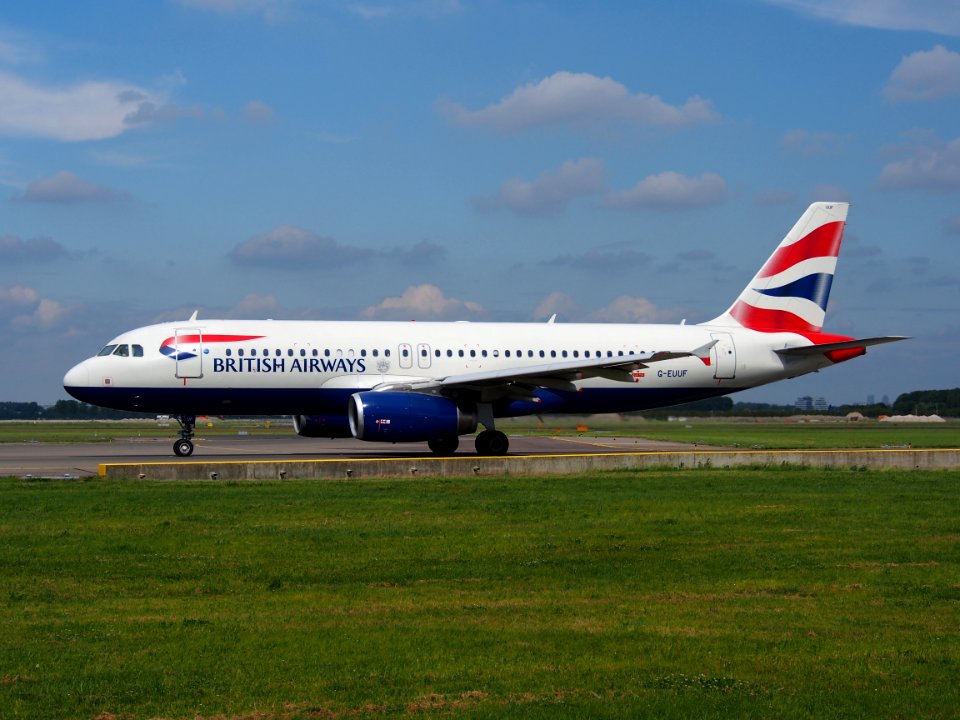 G-EUUF British Airways Airbus A320-232 taxiing at Schiphol (AMS - EHAM), The Netherlands, 18may2014, pic-3