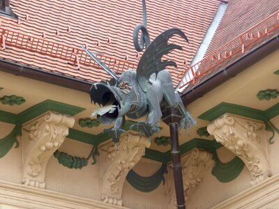 Decorating tourism tour
