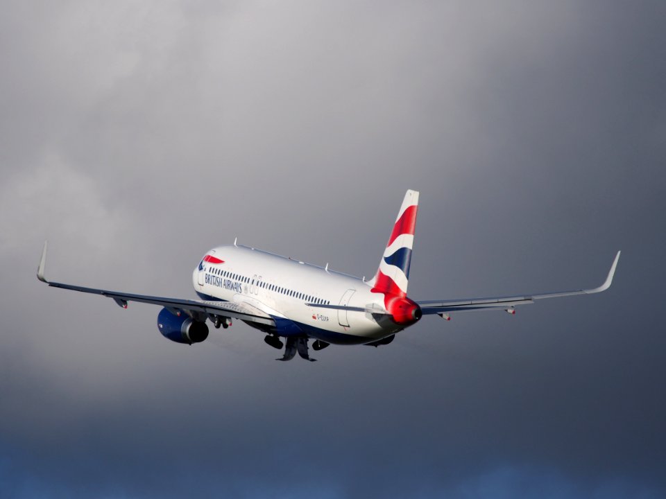 G-EUYP British Airways Airbus A320-232(WL) - cn 5784 takeoff from Polderbaan, Schiphol (AMS - EHAM) at sunset, pic3