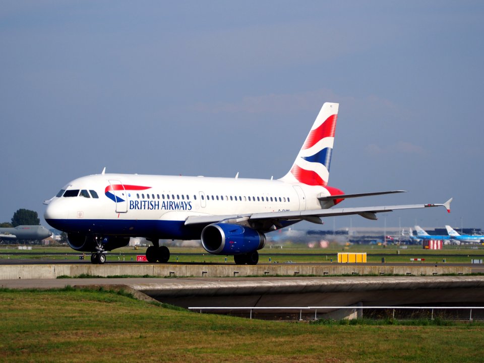 G-EUPE British Airways Airbus A319-131 - cn 1193 taxiing, 25august2013 pic-1