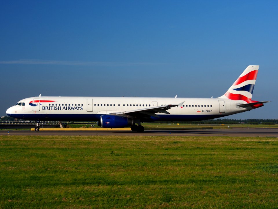 G-EUXF British Airways Airbus A321-231 - cn 2324 taxiing 15july2013 pic-005