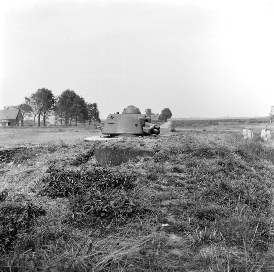 Geschutstoren in de polder, Bestanddeelnr 900-4947