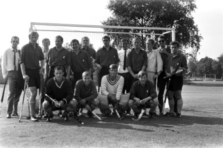 Geselecteerde spelers voor het Nederlands Olympisch hockey-team, Bestanddeelnr 921-6214