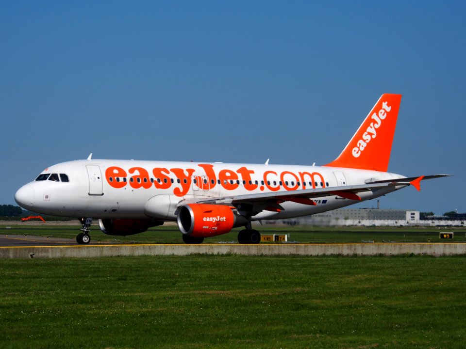 G-EZFN easyJet Airbus A319-111 - cn 4076 taxiing at Schiphol (AMS - EHAM), The Netherlands, 18may2014, pic-2