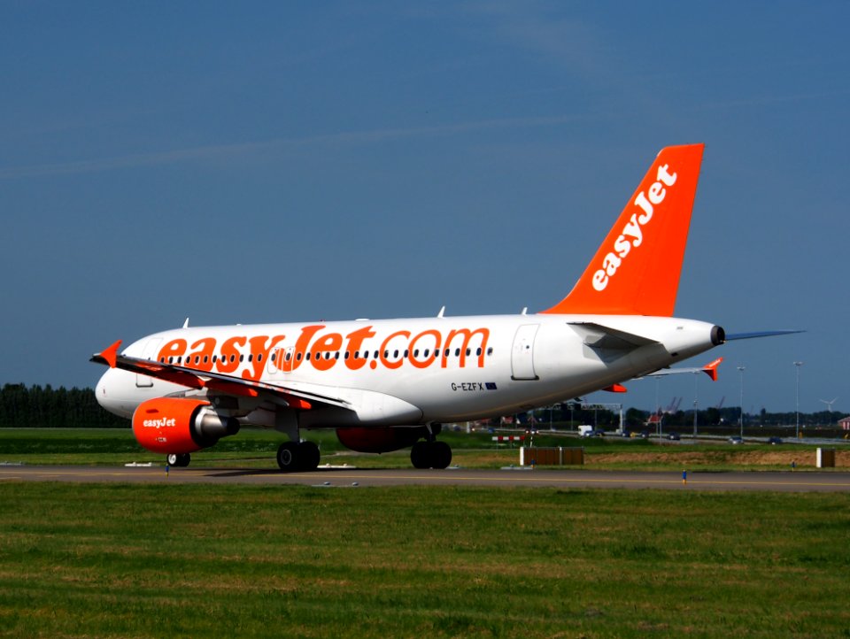G-EZFX easyJet Airbus A319-111 - cn 4385 pic6