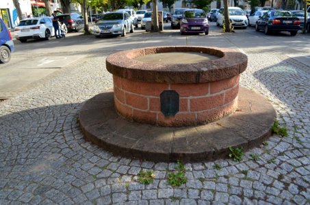 Germersheim, Kirchenplatz, Brunnen