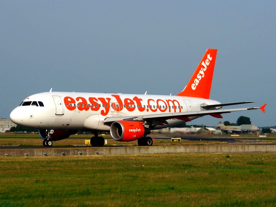 G-EZFW easyJet Airbus A319-111 - cn 4380 pic4
