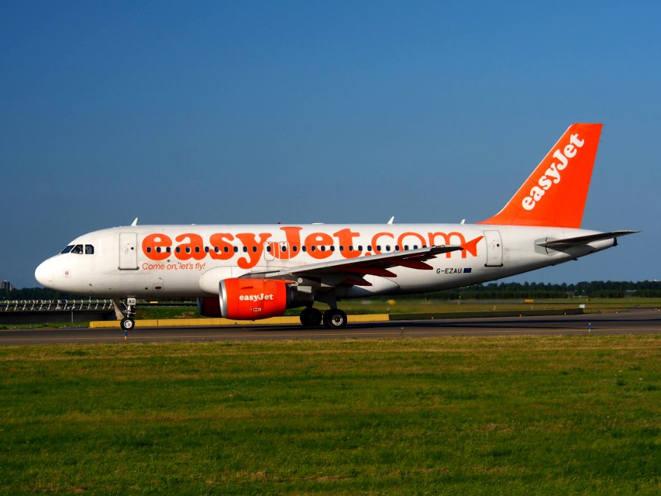 G-EZAU easyJet Airbus A319-111 - cn 2795 pic2