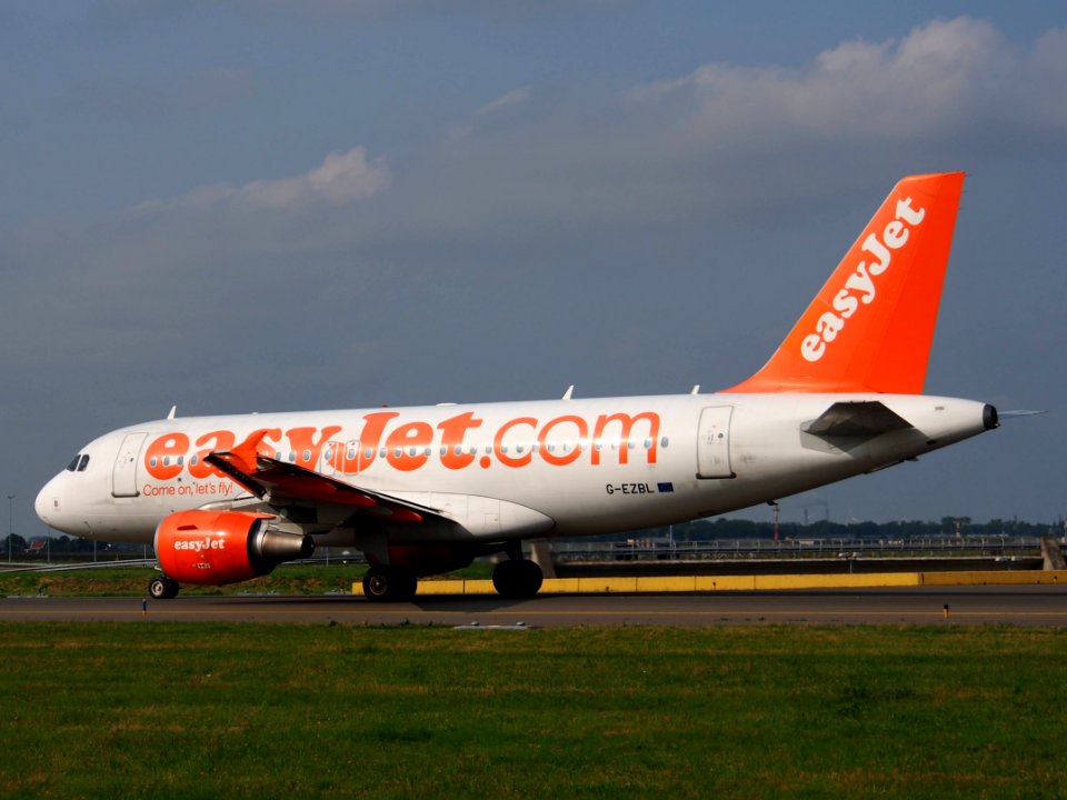 G-EZBL easyJet Airbus A319-111 - cn 3053 pic4