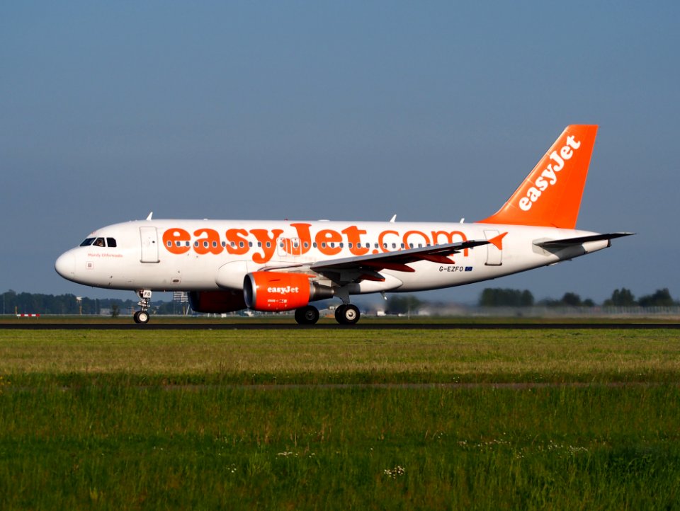 G-EZFO easyJet Airbus A319-111 takeoff from Schiphol (AMS - EHAM), The Netherlands, 17may2014, pic-2