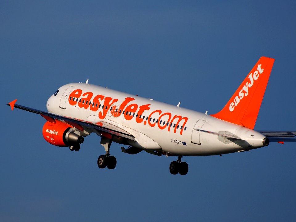 G-EZFP easyJet Airbus A319-111 - cn 4087 takeoff from Schiphol (AMS - EHAM), The Netherlands, 17may2014, pic-4
