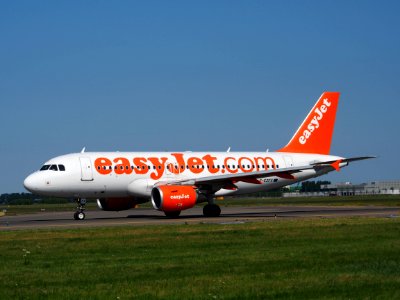 G-EZFX easyJet Airbus A319-111 - cn 4385 pic8