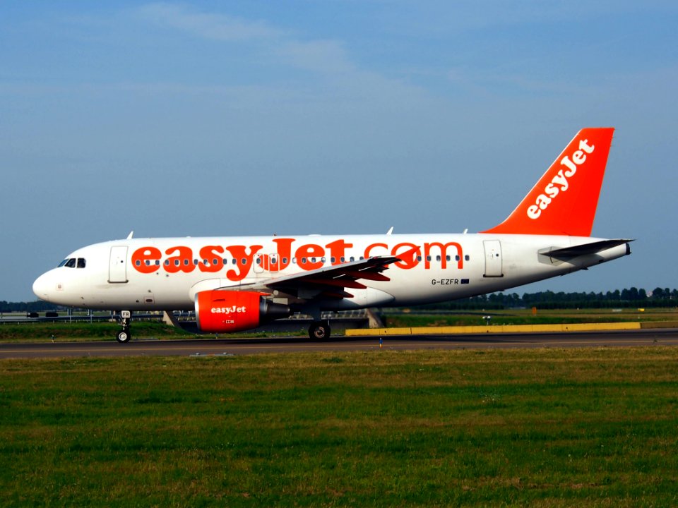 G-EZFR easyJet Airbus A319-111 - cn 4125 pic6