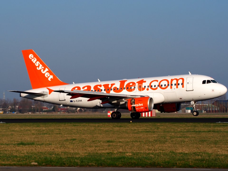 G-EZAK easyJet Airbus A319-111, AMS Amsterdam (Schiphol), pic3