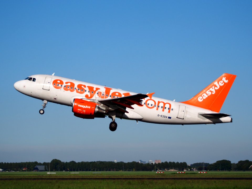 G-EZDX easyJet Airbus A319-111 takeoff from Schiphol (AMS - EHAM), The Netherlands, 11june2014, pic-2