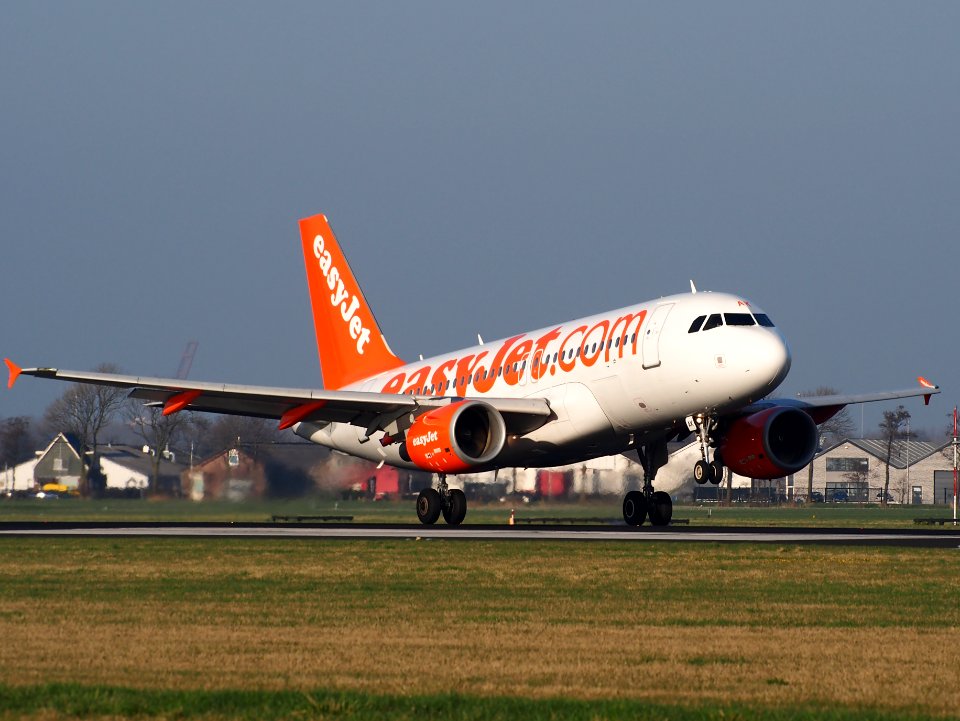 G-EZAK easyJet Airbus A319-111, AMS Amsterdam (Schiphol), pic1