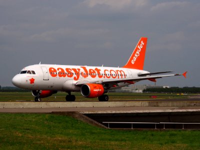 G-EZFA easyJet Airbus A319-111 - cn 3788 pic-4