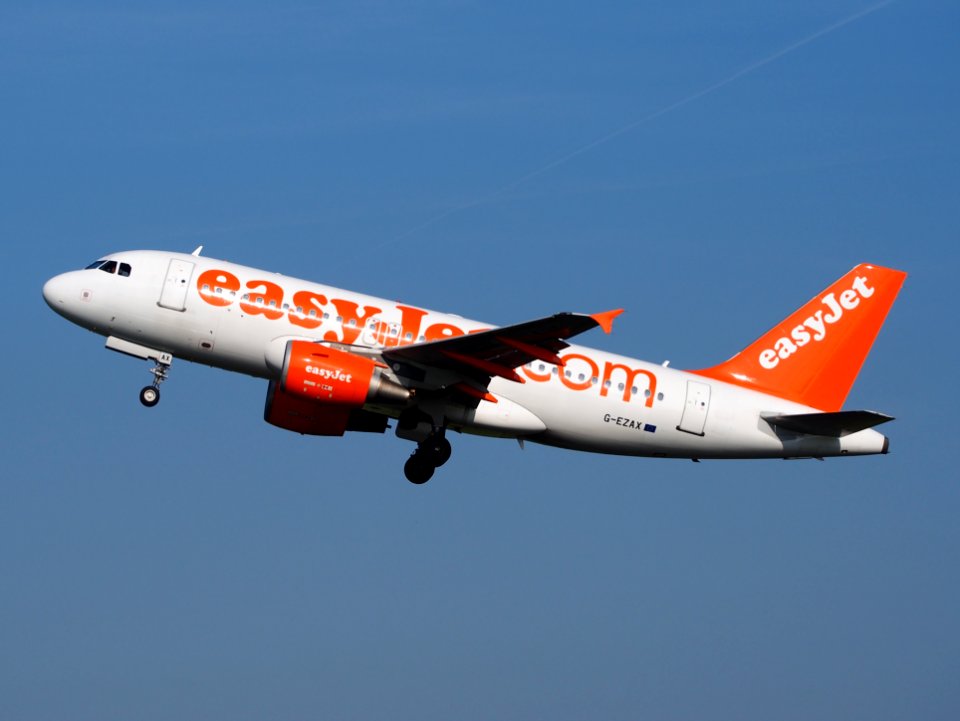 G-EZAX easyJet Airbus A319-111 - cn 2818 takeoff from Schiphol (AMS - EHAM), The Netherlands, 17may2014, pic-2