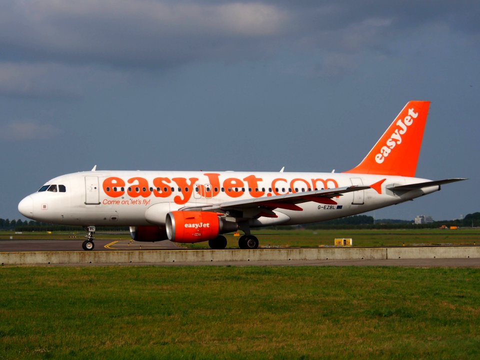 G-EZBL easyJet Airbus A319-111 - cn 3053 pic2
