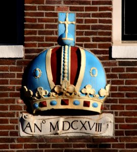 Gevelsteen Brouwersgracht 114- 118, ANo MDCXVIII (afbeelding van een kroon)