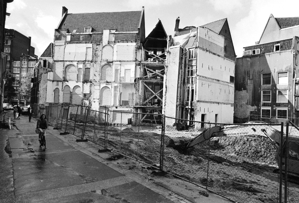 Gevel van gebouw Kasteel de Aemstel (voorheen gebouw van De Tijd ) aan de Nieuwz, Bestanddeelnr 933-1153