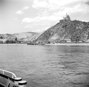 Gezicht op Braubach met de Marksburg, Bestanddeelnr 254-1097