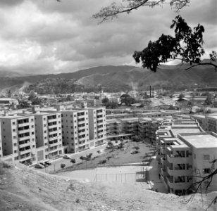 Gezicht op Caracas in Venezuela, Bestanddeelnr 252-8477
