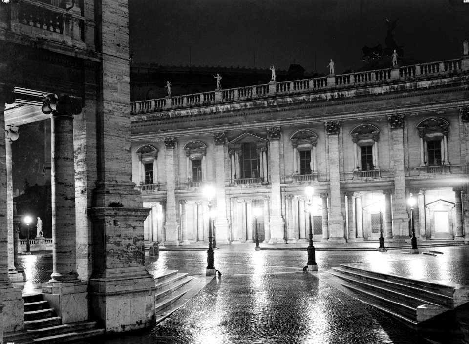 Gezicht het Palazzo Senatorio aan de Piazza del Campidoglio op de heuvel Capitol, Bestanddeelnr 252-1757