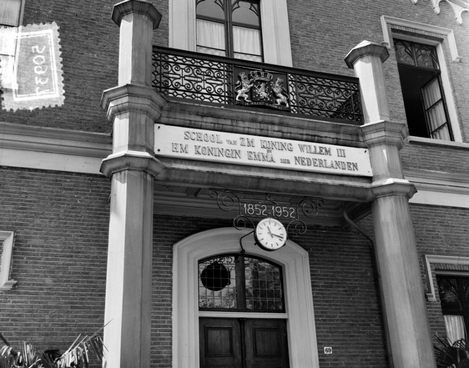 Gevel Koningsschool Het Loo ( 100 jaar ), Bestanddeelnr 905-0937