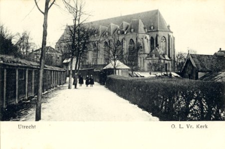 Gezicht in de Kerkstraat te Utrecht met O.L. Vrouw ten Hemelopnemingkerk - HUA-152
