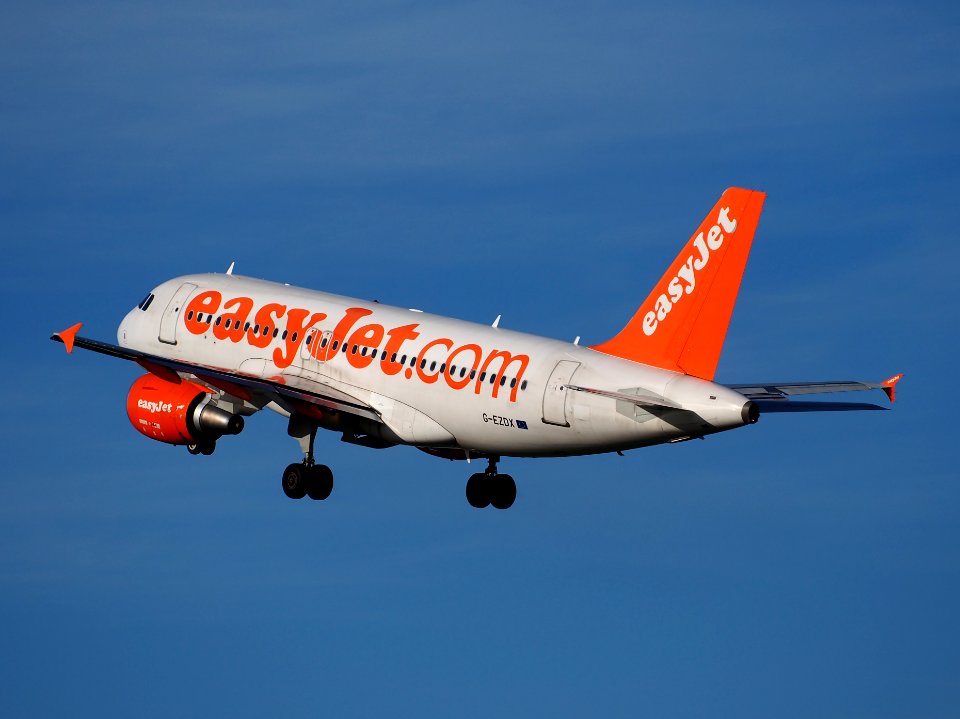 G-EZDX easyJet Airbus A319-111 takeoff from Schiphol (AMS - EHAM), The Netherlands, 11june2014, pic-3