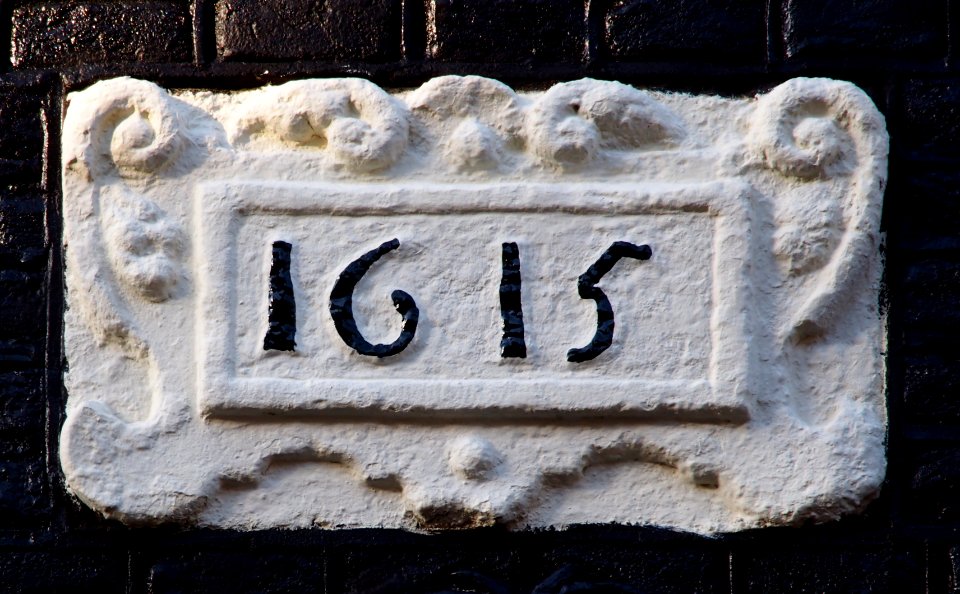 Gevelsteen Buiten Brouwersstraat, 1615