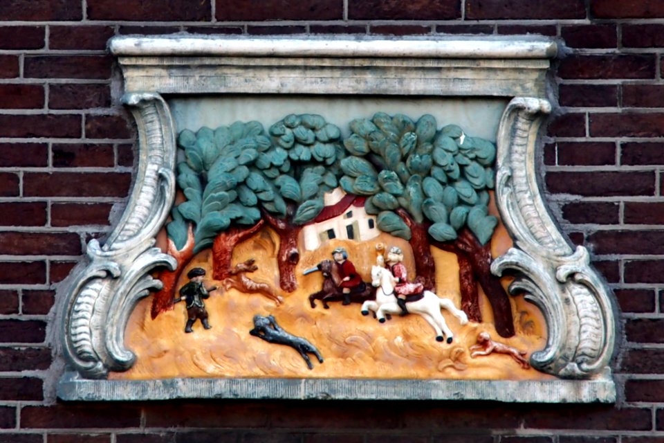 Gevelsteen Blauwburgwal , met afbeelding van de jacht