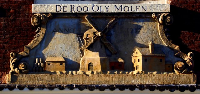 Gevelsteen Singel 188, De Roo Oly Molen